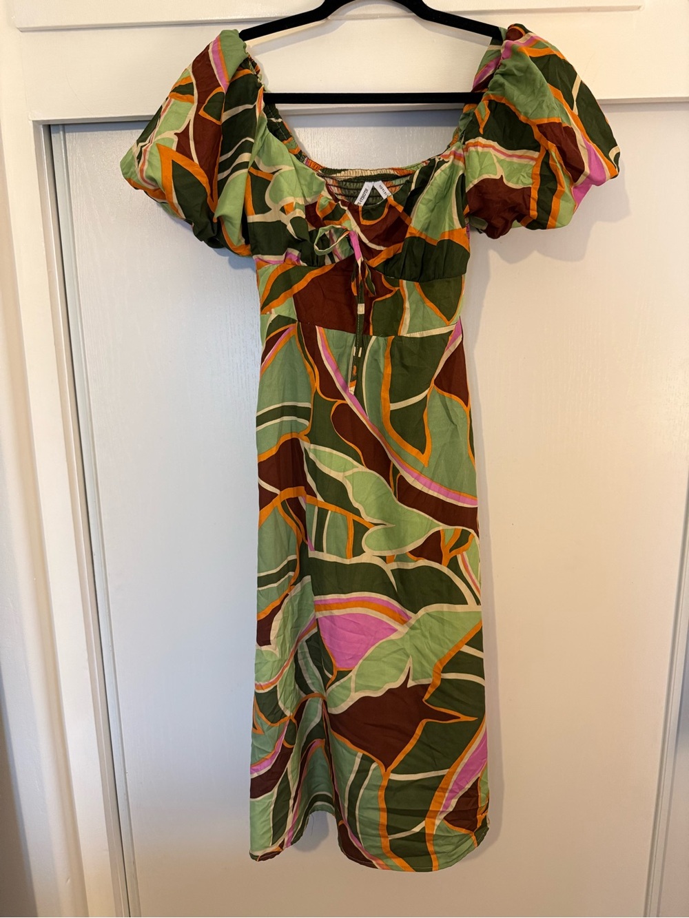 Live 4 Truth Green Multi-Color Puff Sleeve Midi Dress
